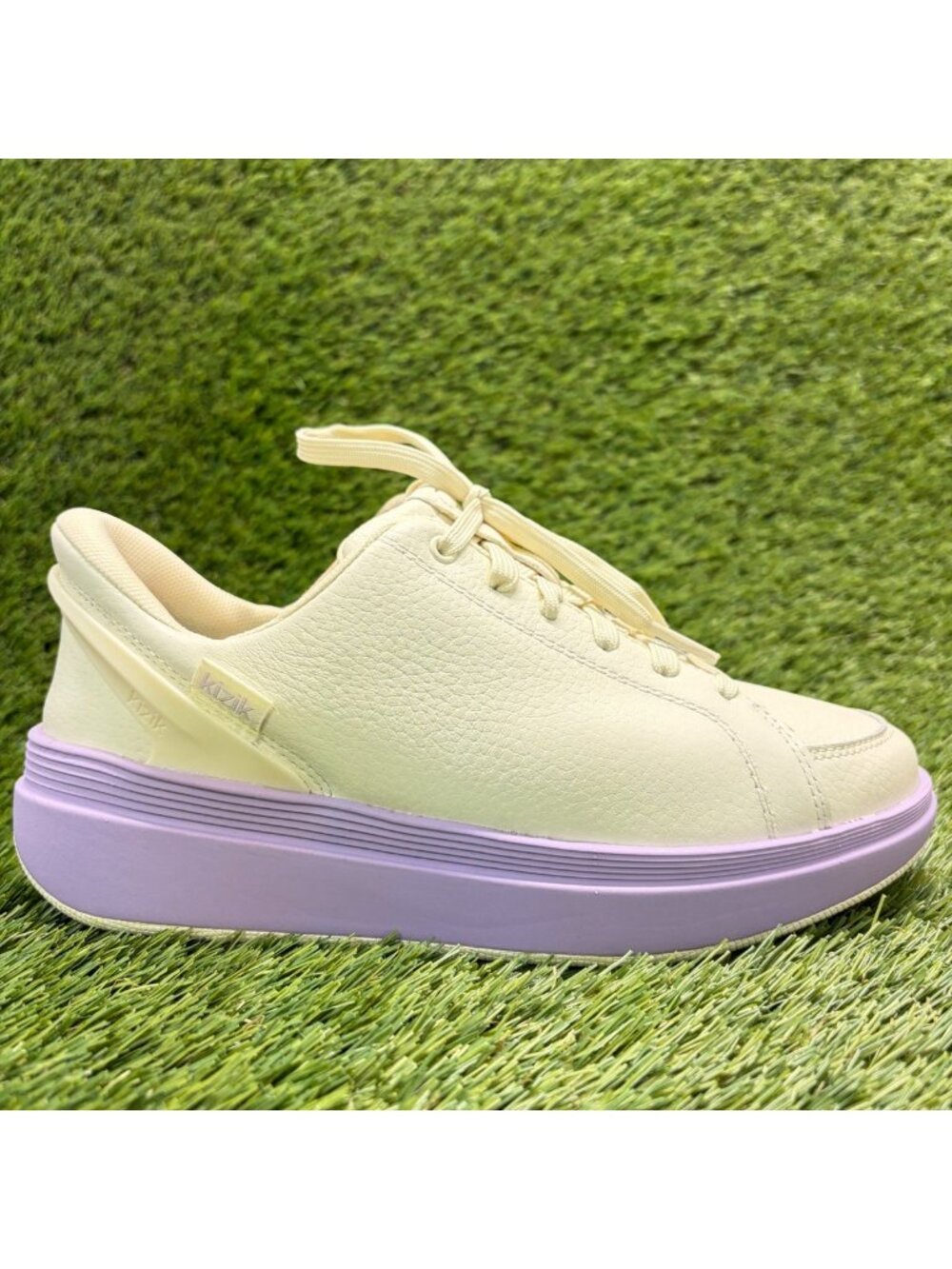 Kizik Sydney Womens Size 6EE Cream Purple Athletic Hands Free Shoes Sneakers